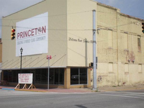 102 W State St, 102 W State St., Princeton, IN 47670