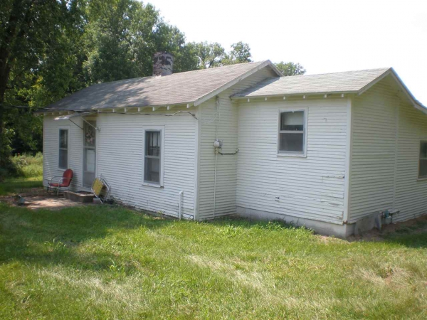 4640 E Giro Road, 4640 E Giro Road, Hazelton, IN 47640