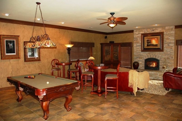 Deer Creek Lodge, 9111 State Route 132, Henderson, KY 42455