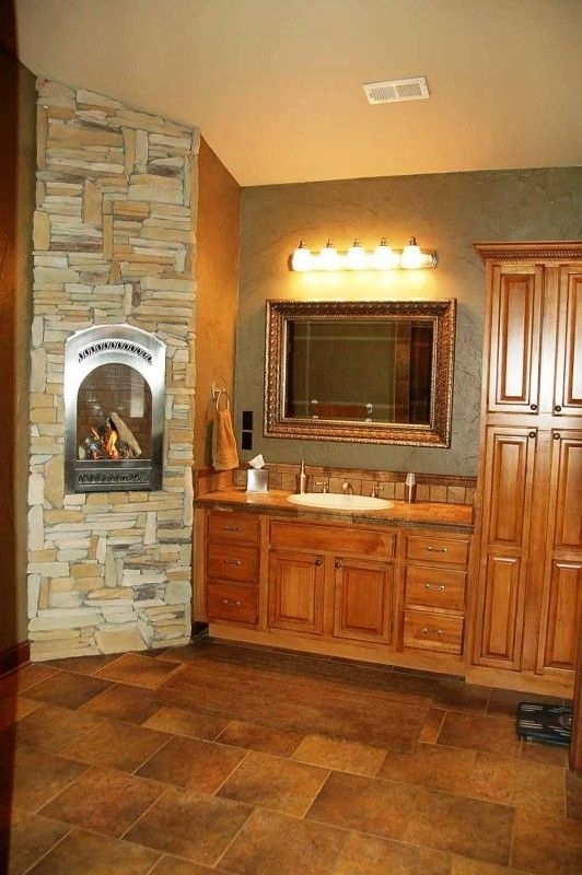 Deer Creek Lodge, 9111 State Route 132, Henderson, KY 42455