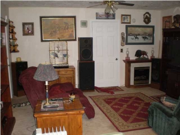 Warehouse with Living Quarters, 1008 S. Maple St, Princeton, IN 47670