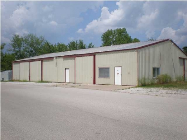 777 Berkshire Ave, 777 Berkshire Ave, Chandler, IN 47610