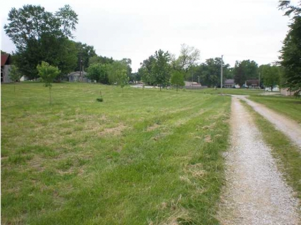 210 N. Third St, 210 N. Third St., Decker, IN 47524