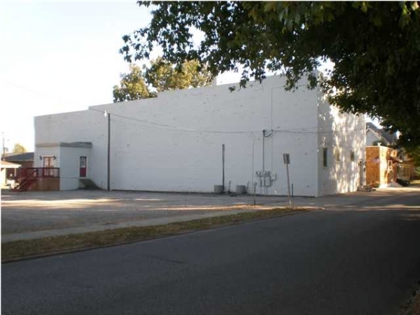 104 N. Main St., 104 N. Main Street, Ft. Branch, IN 47670