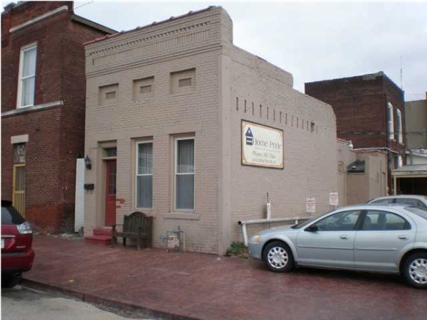 Hart Street Building, 108 S. Hart St., Princeton, IN 47670