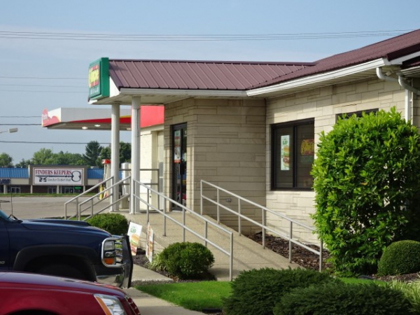 N. First Avenue, North 1st Avenue, Princeton, IN 47670
