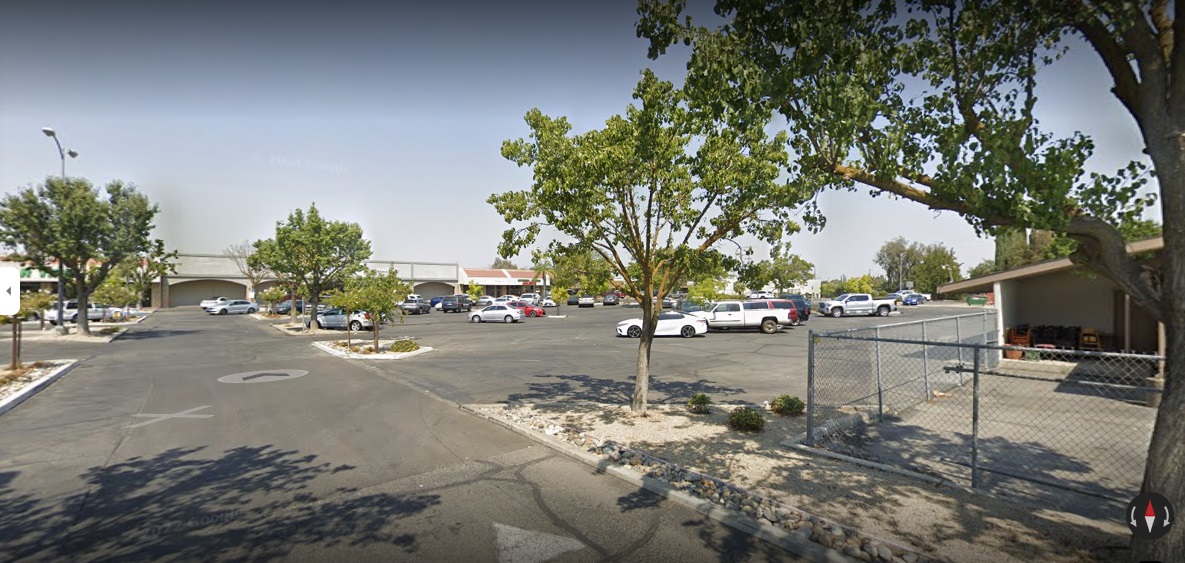 Bethard Square Shopping Center