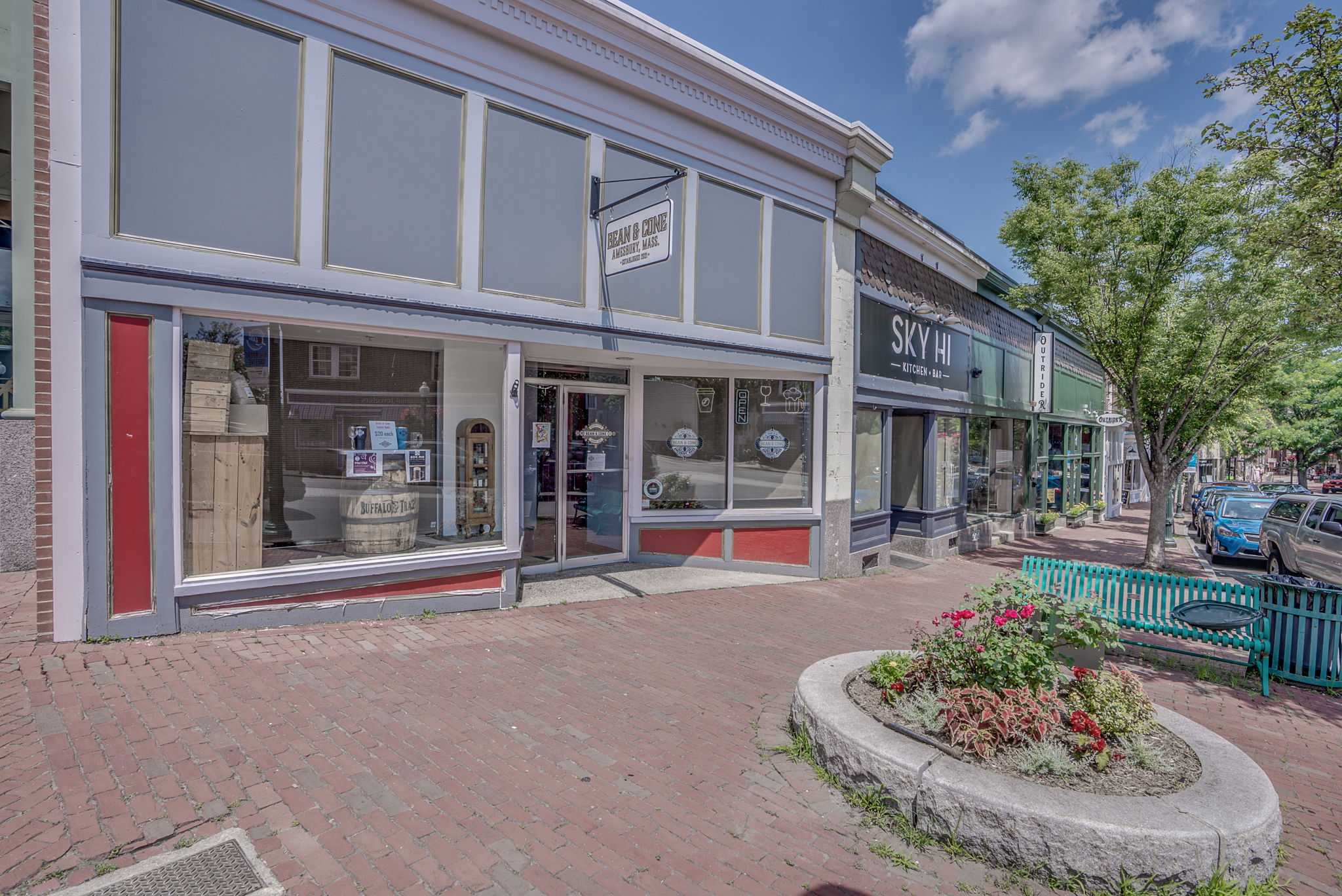 Two Retail Condos located in the Heart of Amesbury FOR SALE on 39 Main