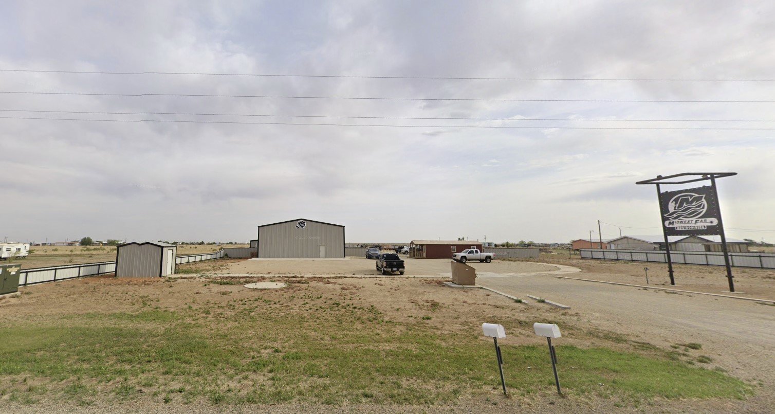 Industrial Building on W Hwy 114