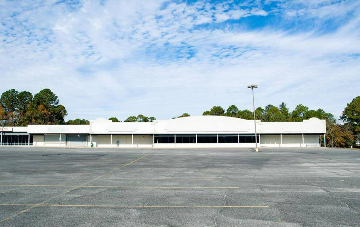 701 Riverside Ave FOR LEASE