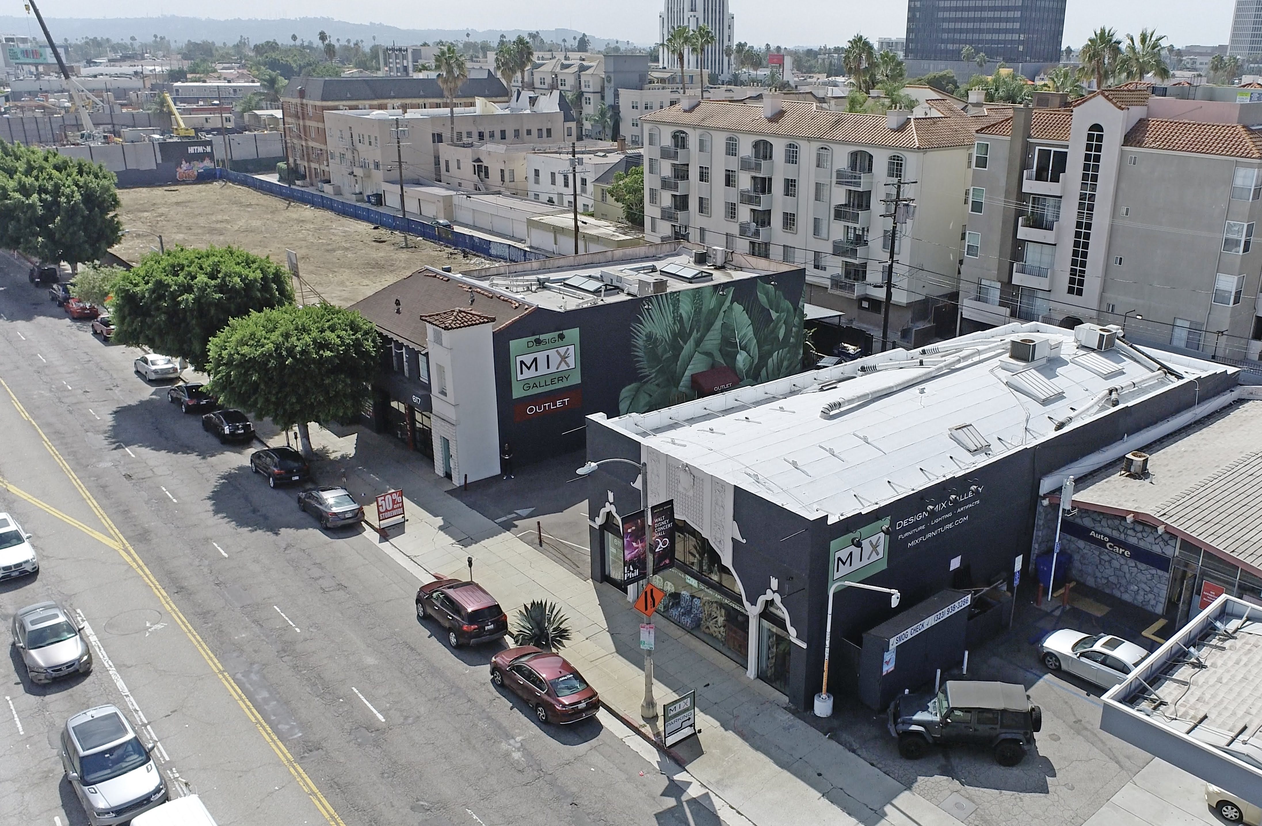 617 N La Brea