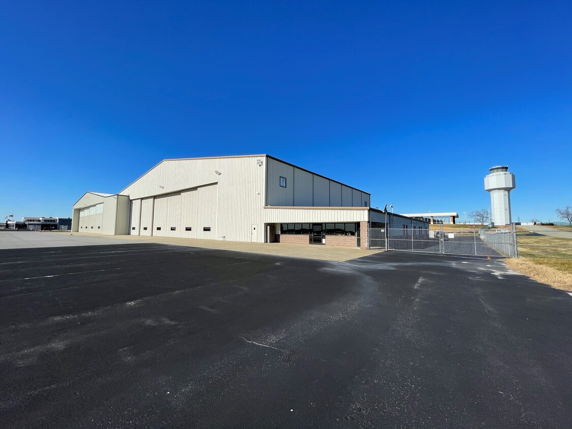 4200 V F Dr, Greensboro, NC 27409-9219