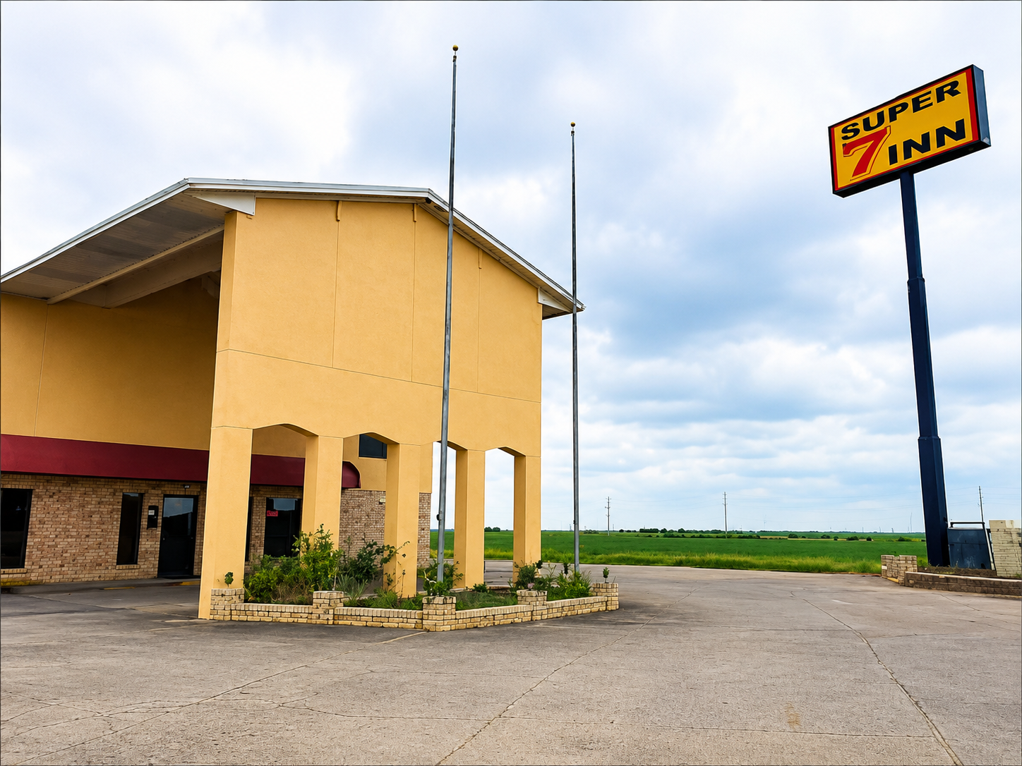 Super 7 Inn