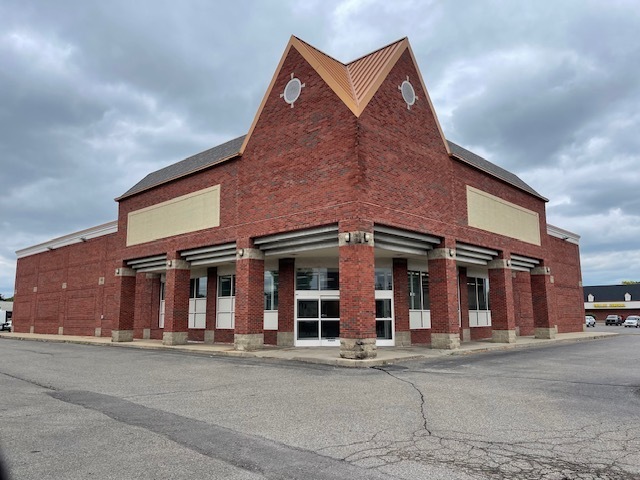 15255 17 Mile Road Clinton Township, MI 48038