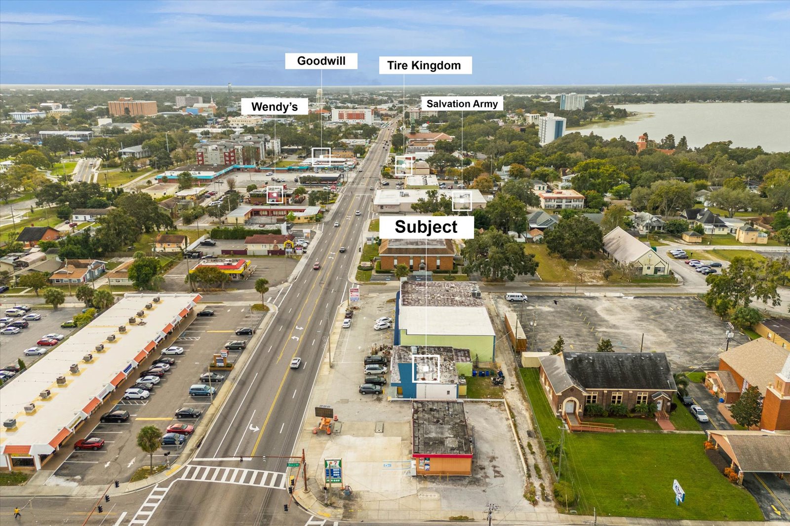 Retail Building on Main Thoroughfare Winter Haven, FL