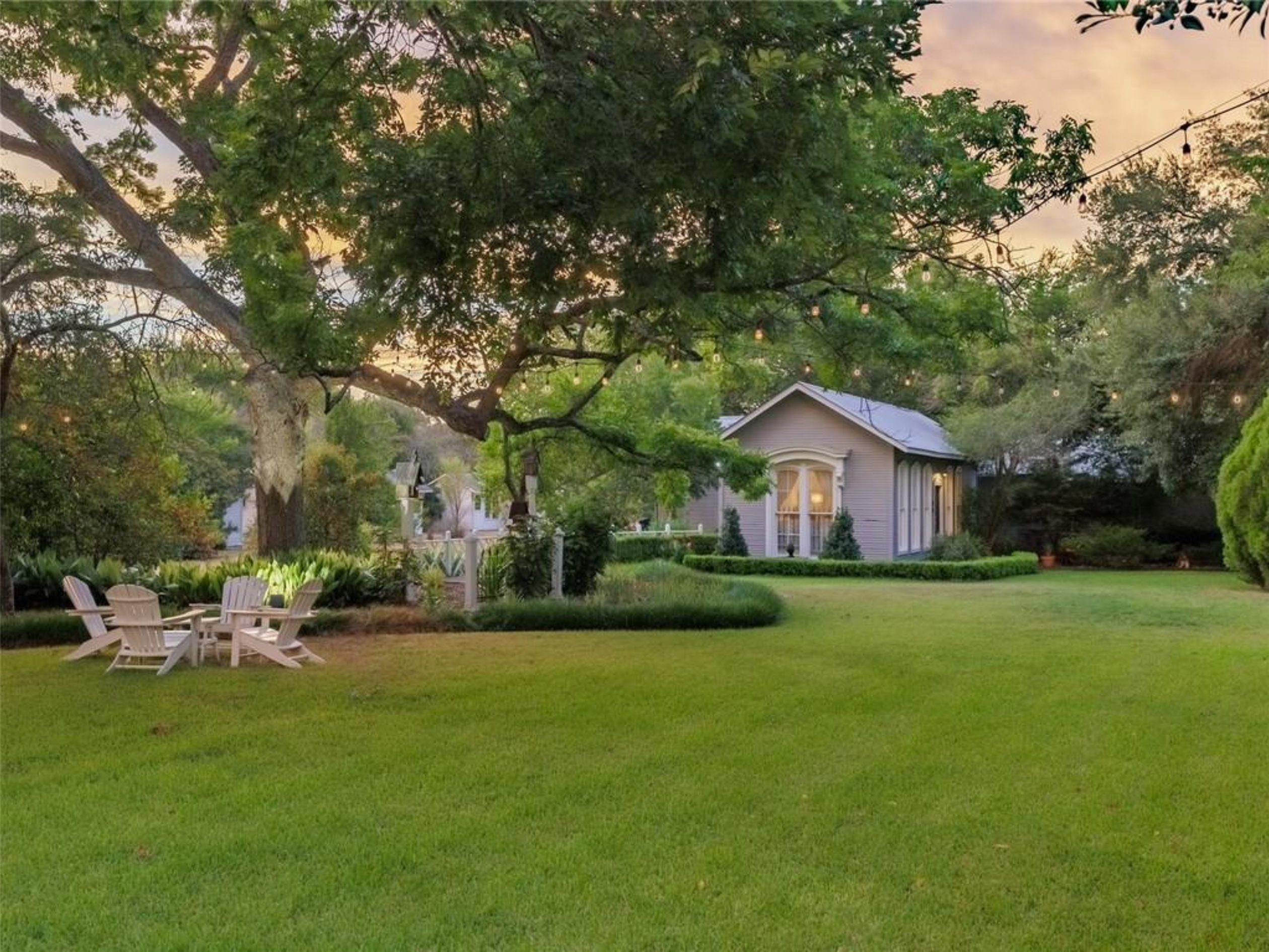 915 E Cameron Ave, Rockdale, Texas 76567