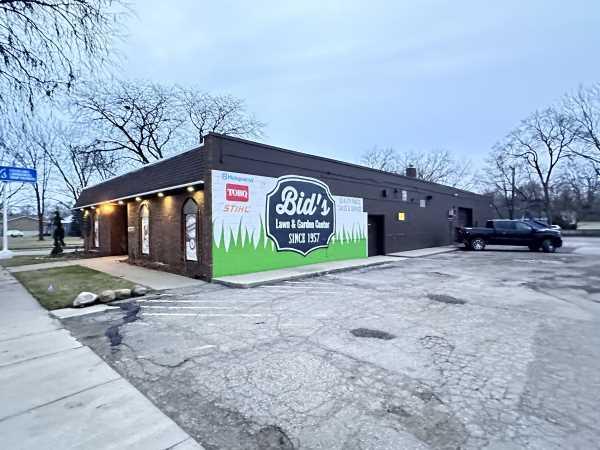11276 E 10 Mile Rd Warren MI 48089