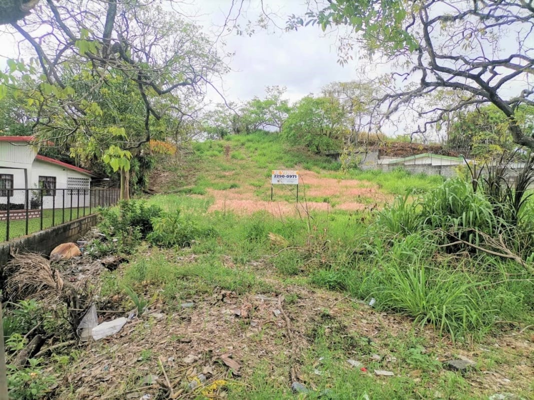 Lote para desarrollar condominio Belén
