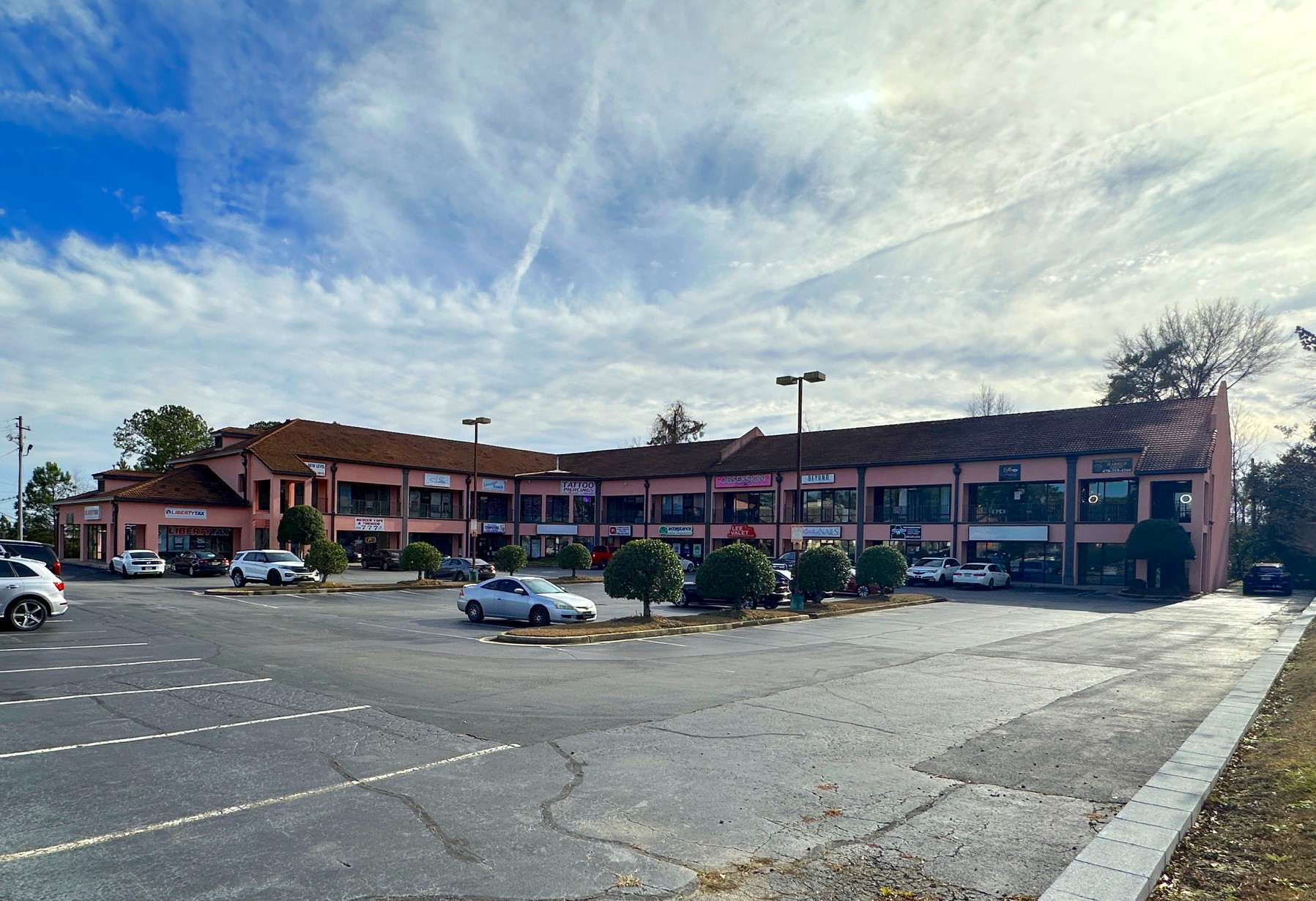 Mission Square Multi-Tenant Building For Lease