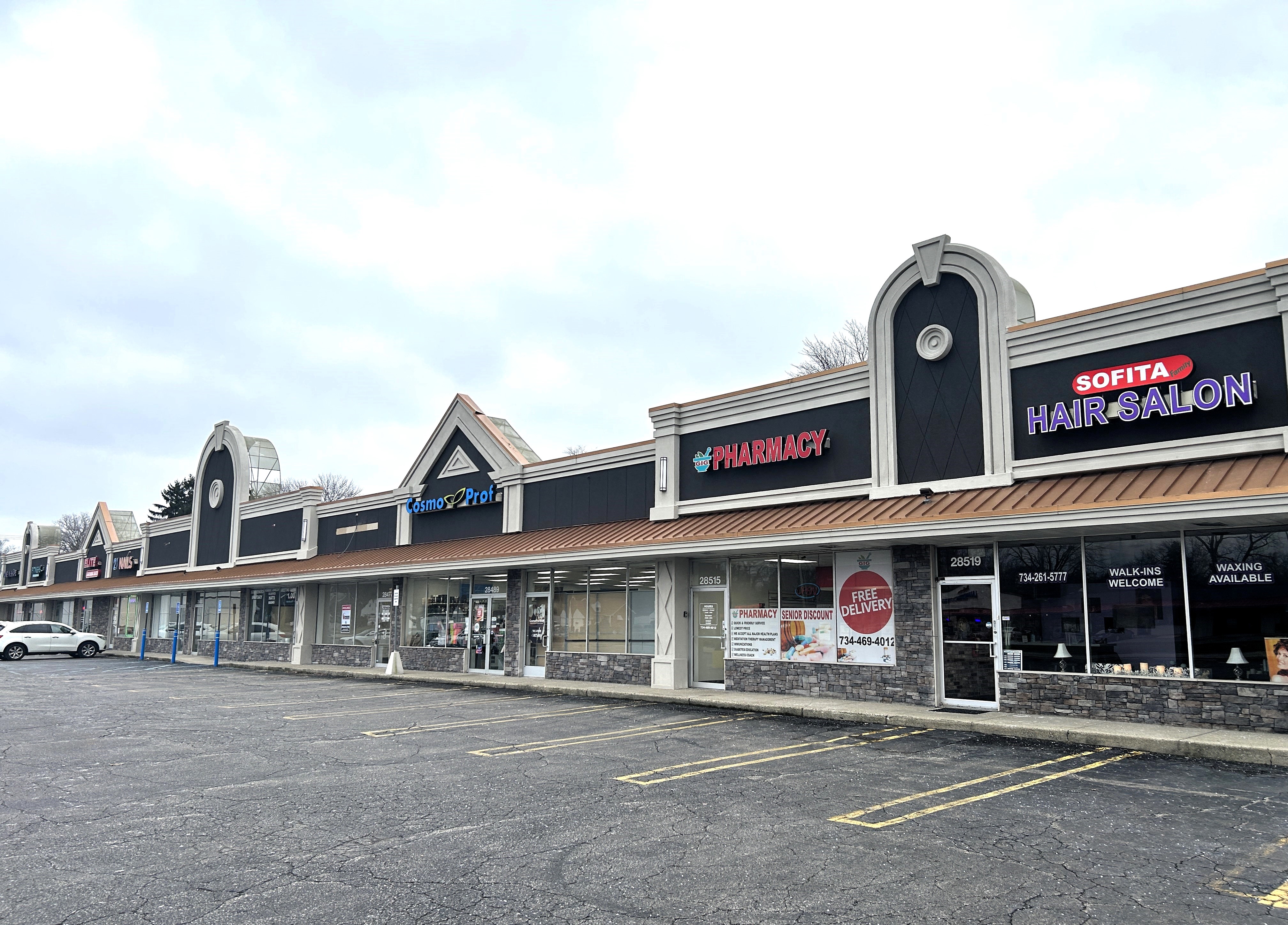 Livonia 5 Plaza