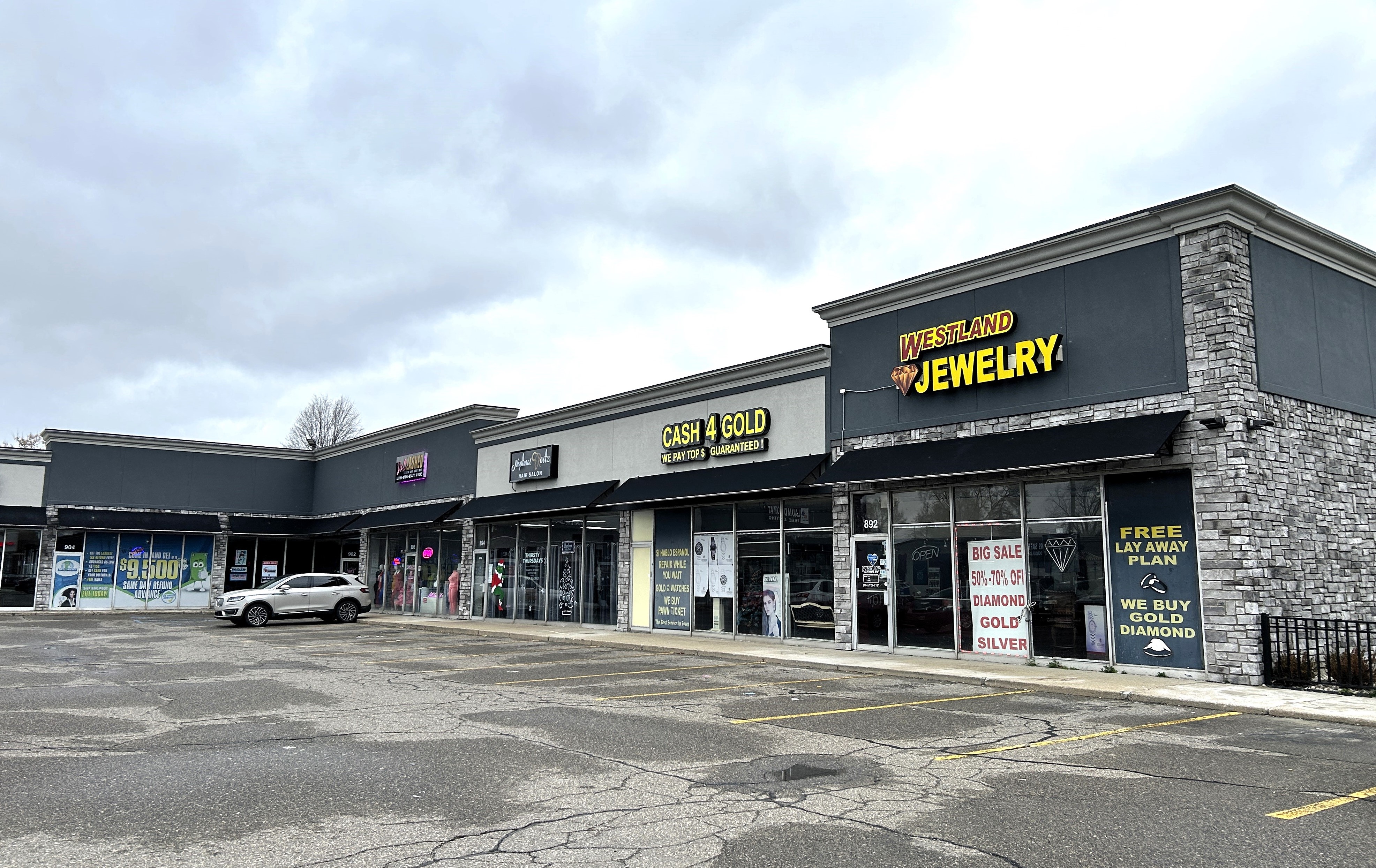 892-910 South Wayne Road, Westland - Wayne Road Plaza