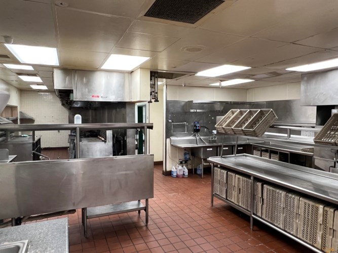 Restaurant Bldg for Sale, 2206 North Lacrosse Street, Rapid City, SD 57701