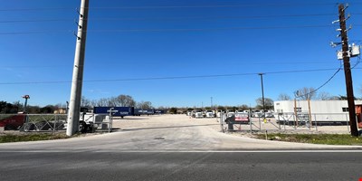3033 I-10 East Frontage Rd, Baytown, TX 77521, Harris County