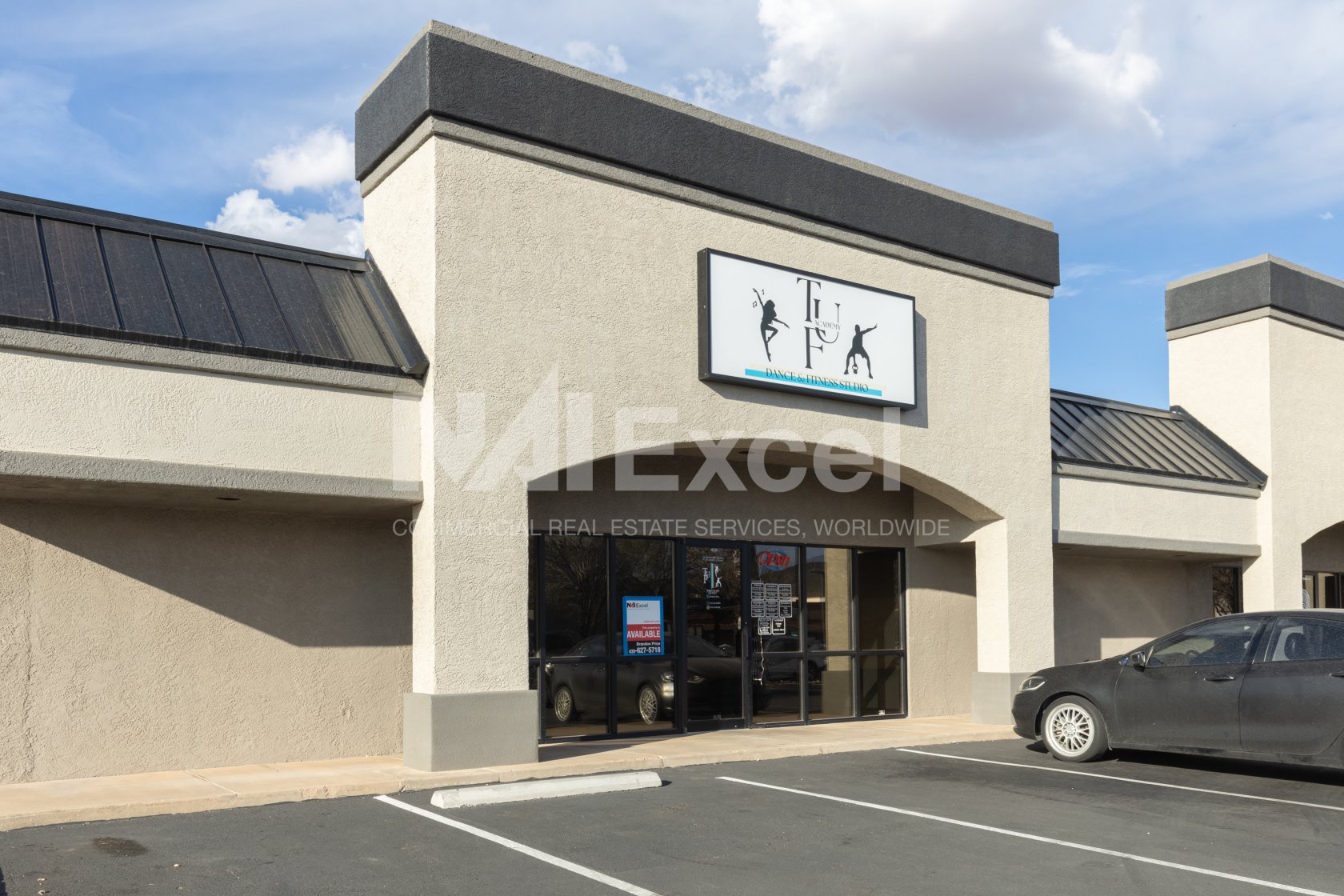 Retail Strip Center for lease