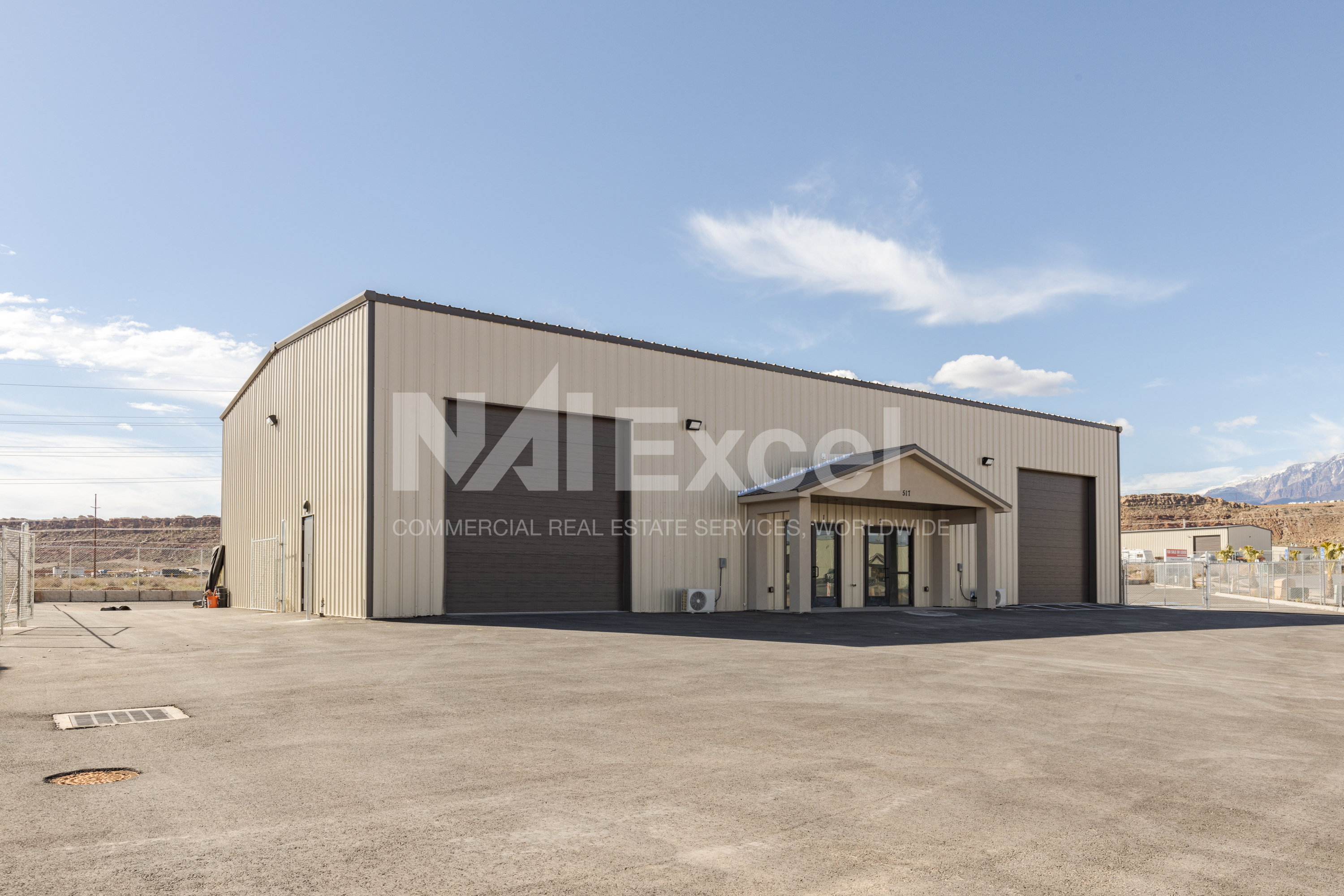 Office/Warehouse for Lease in Quail Creek Industrial Park