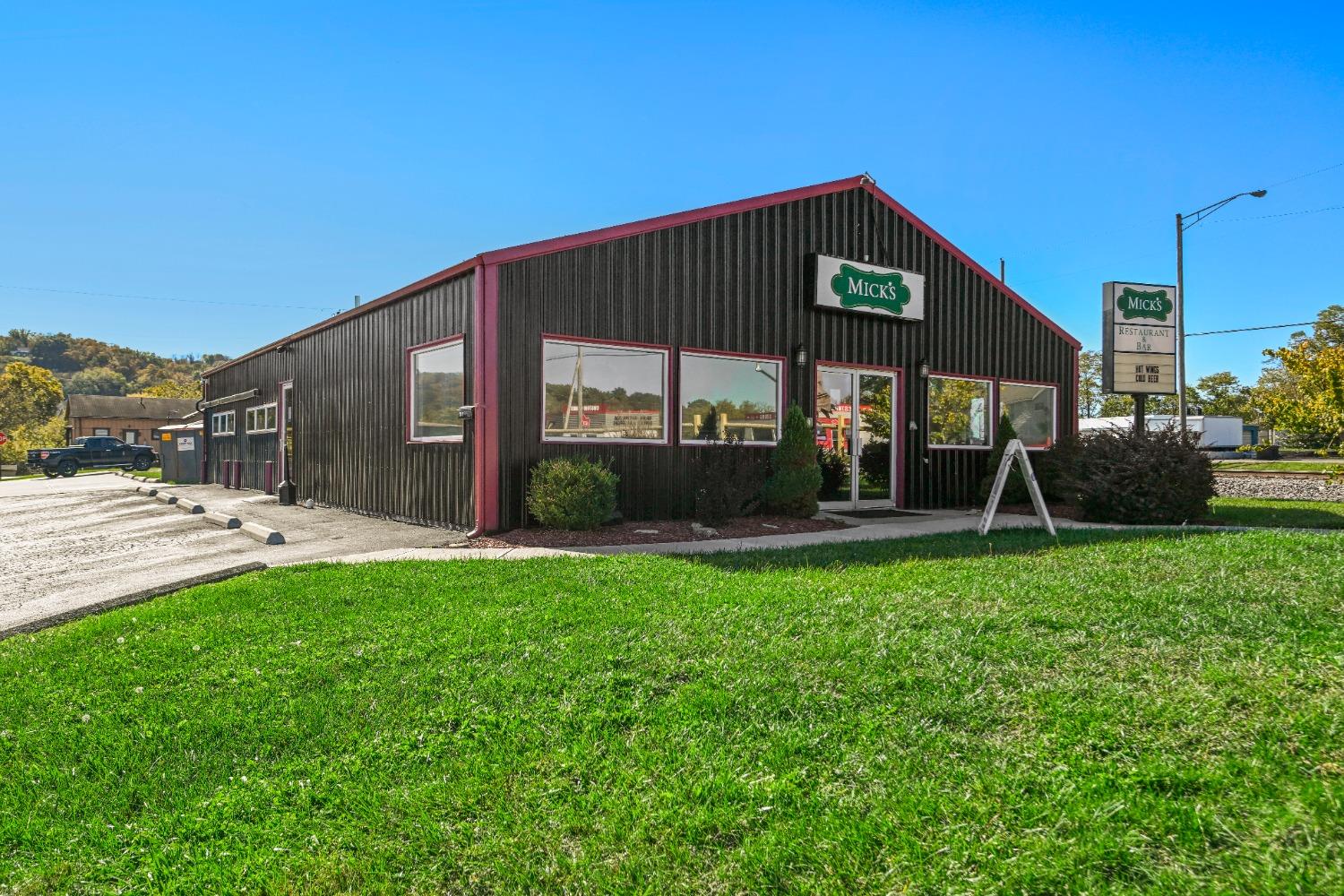 311 Broadway Aurora, IN 47001