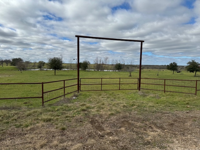 104.79  Acres Just North of Jarrell 