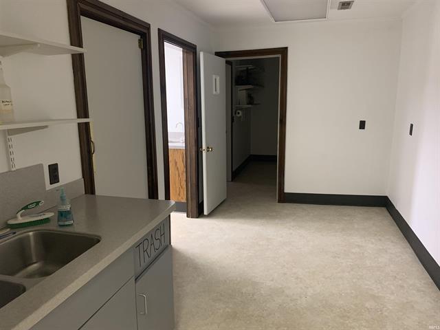 203 W State Road 68, 203 Indiana 68, Haubstadt, IN 47639