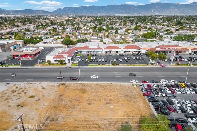 Rialto Foothill Blvd vacant lot