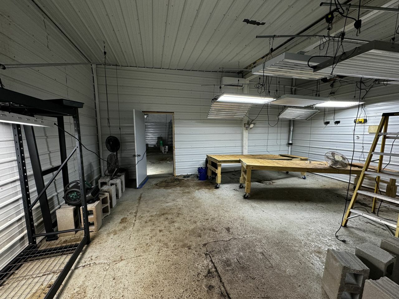 Warehouse with Extra Lot, 2419 E Michigan Ave, Jackson, MI 49202