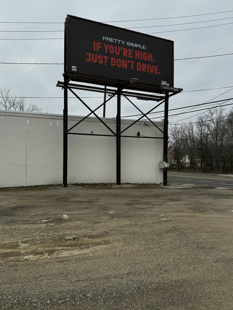 Warehouse with Extra Lot, 2419 E Michigan Ave, Jackson, MI 49202