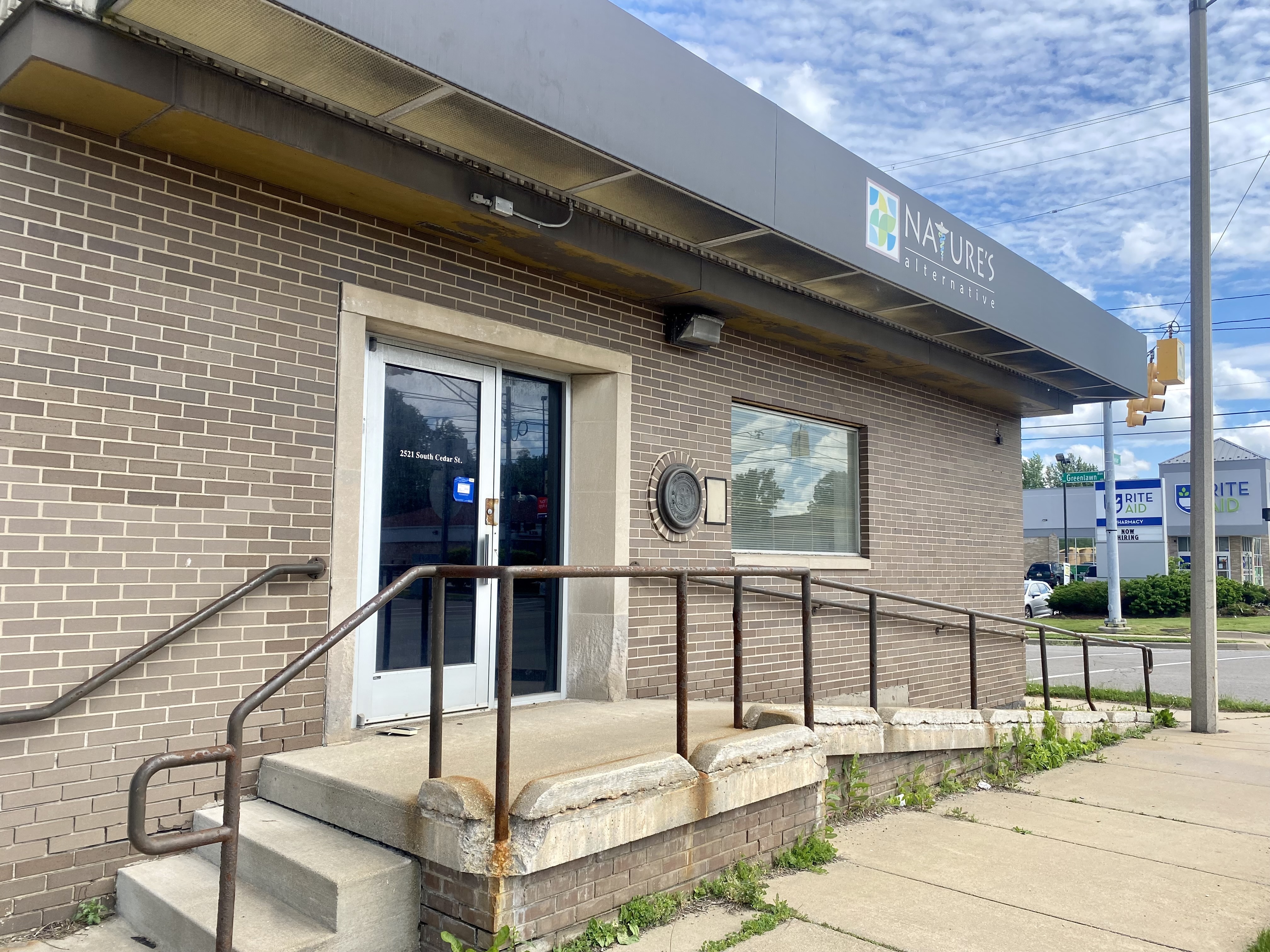 Former Bank - Hard Corner City of Lansing, 2521 S Cedar , Lansing, MI 48910