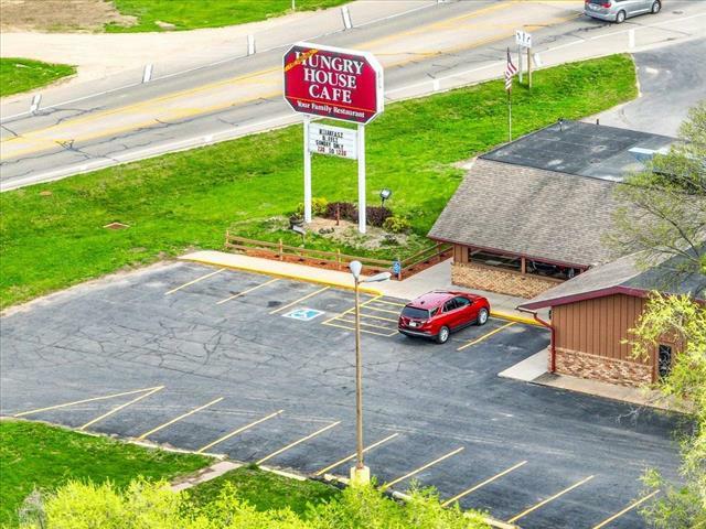 Hungry House Cafe, 531 N Marquette Rd, Prairie Du Chien, WI 53821