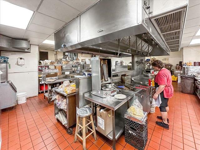 Hungry House Cafe, 531 N Marquette Rd, Prairie Du Chien, WI 53821