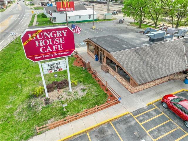 Hungry House Cafe, 531 N Marquette Rd, Prairie Du Chien, WI 53821