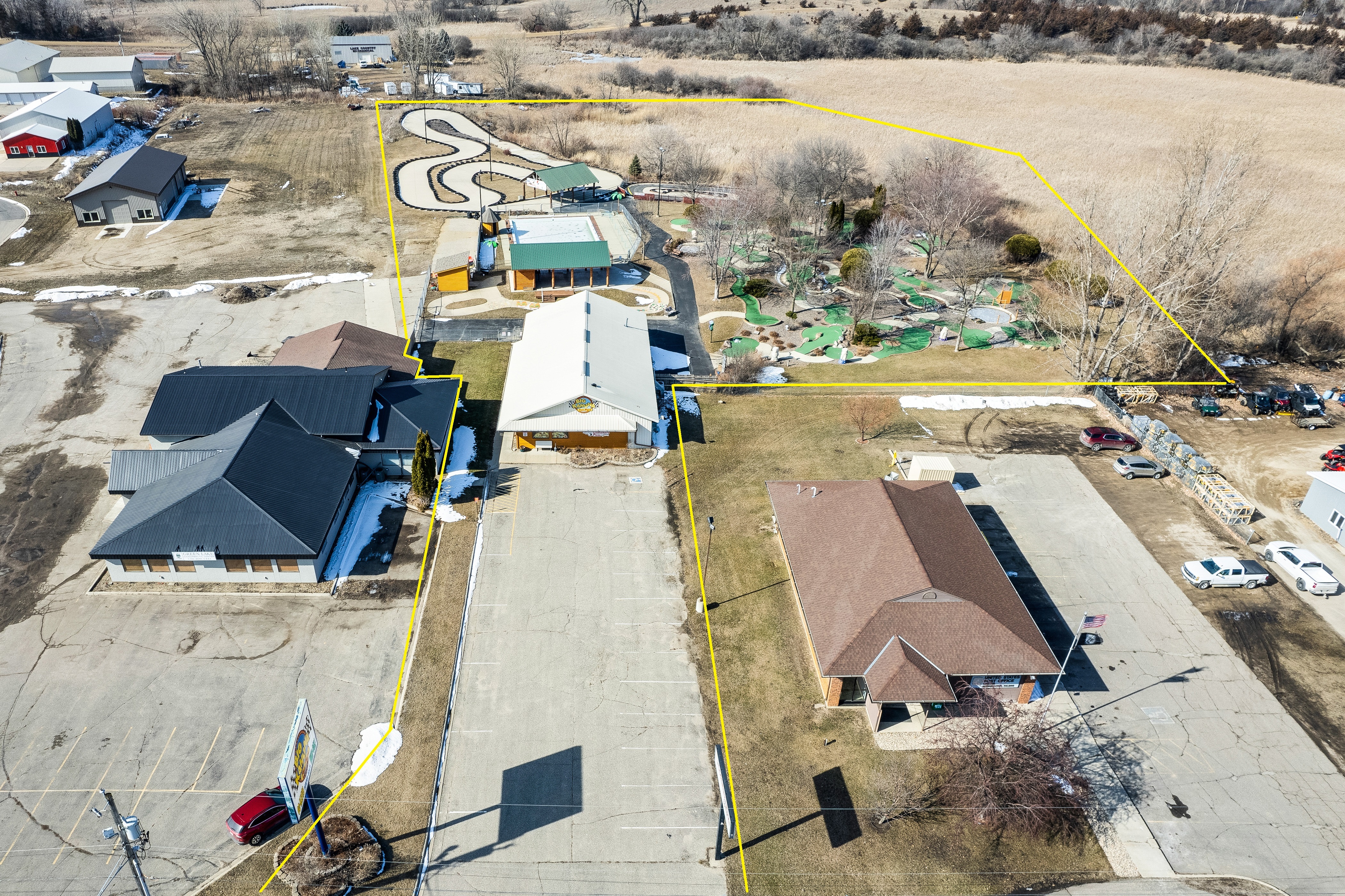 Big Kahuna Fun Park, 190 Progress Way, Spicer, MN 56288