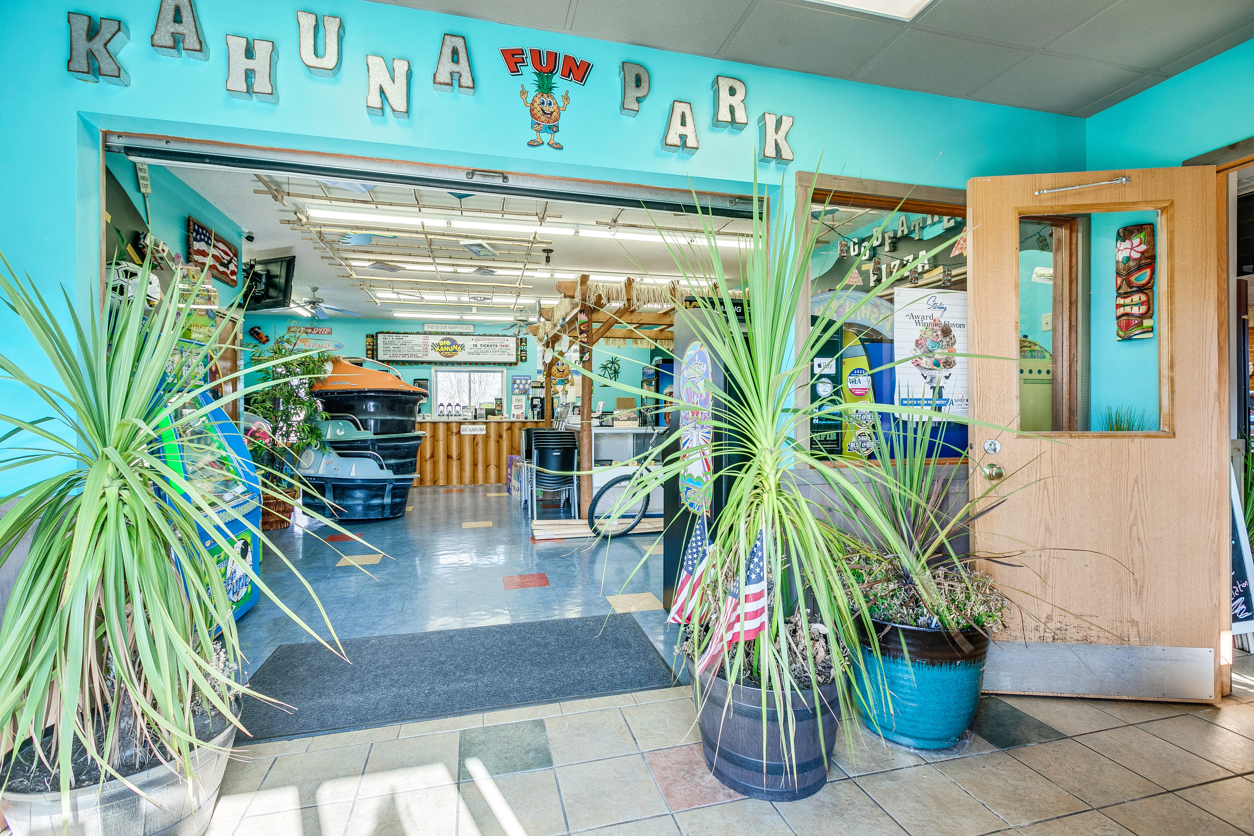 Big Kahuna Fun Park, 190 Progress Way, Spicer, MN 56288