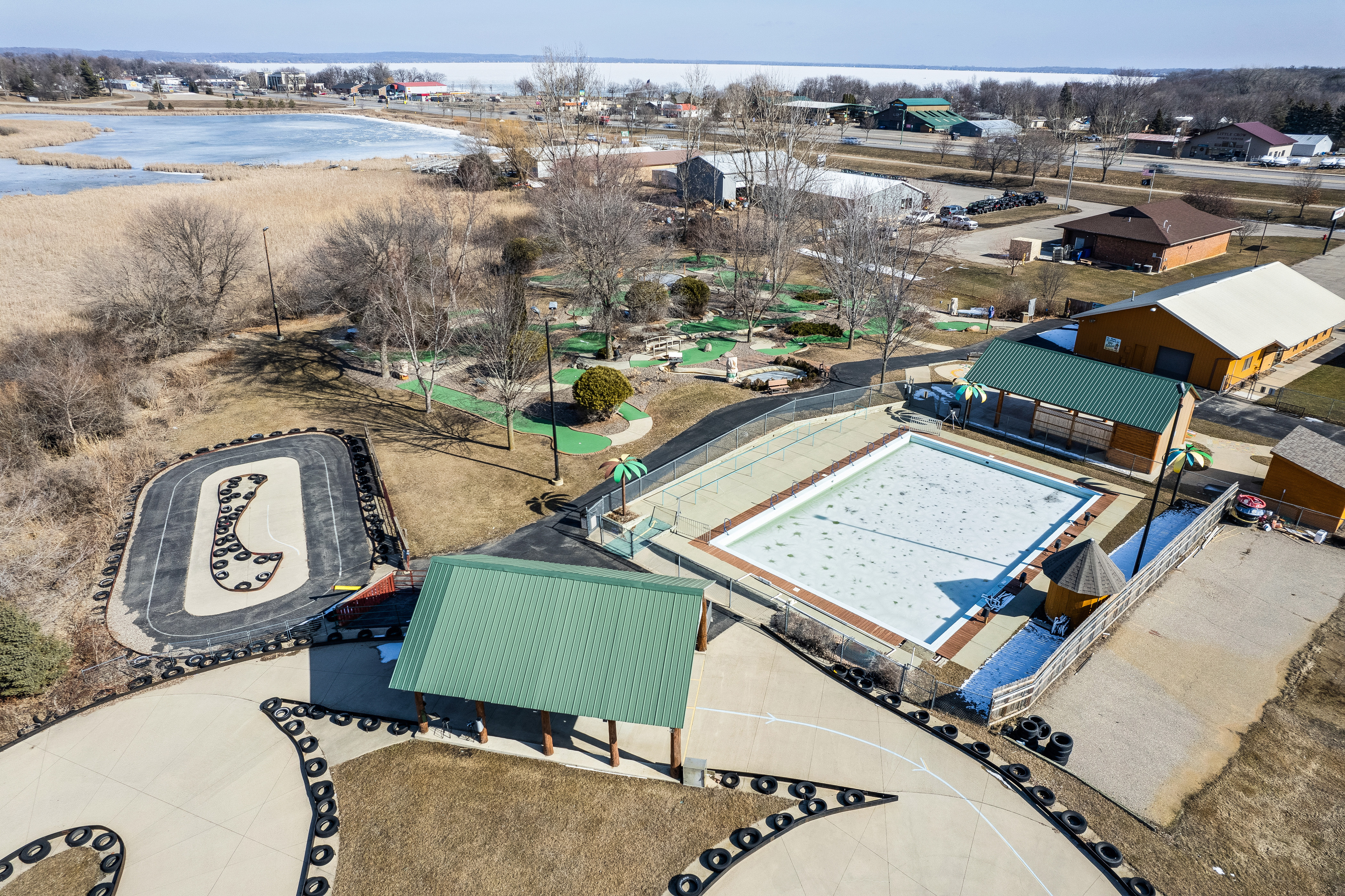Big Kahuna Fun Park, 190 Progress Way, Spicer, MN 56288