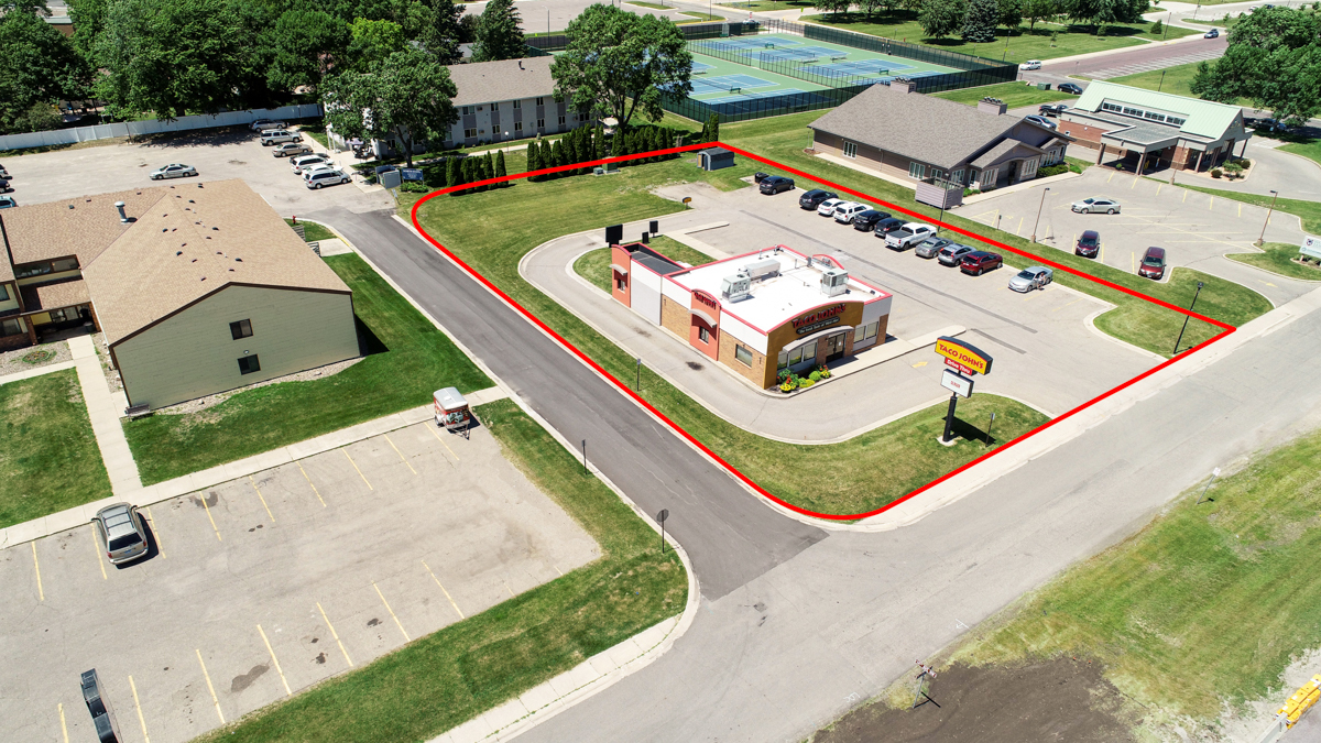Former Taco Johns, 1401 North State Street, Waseca, MN 56093