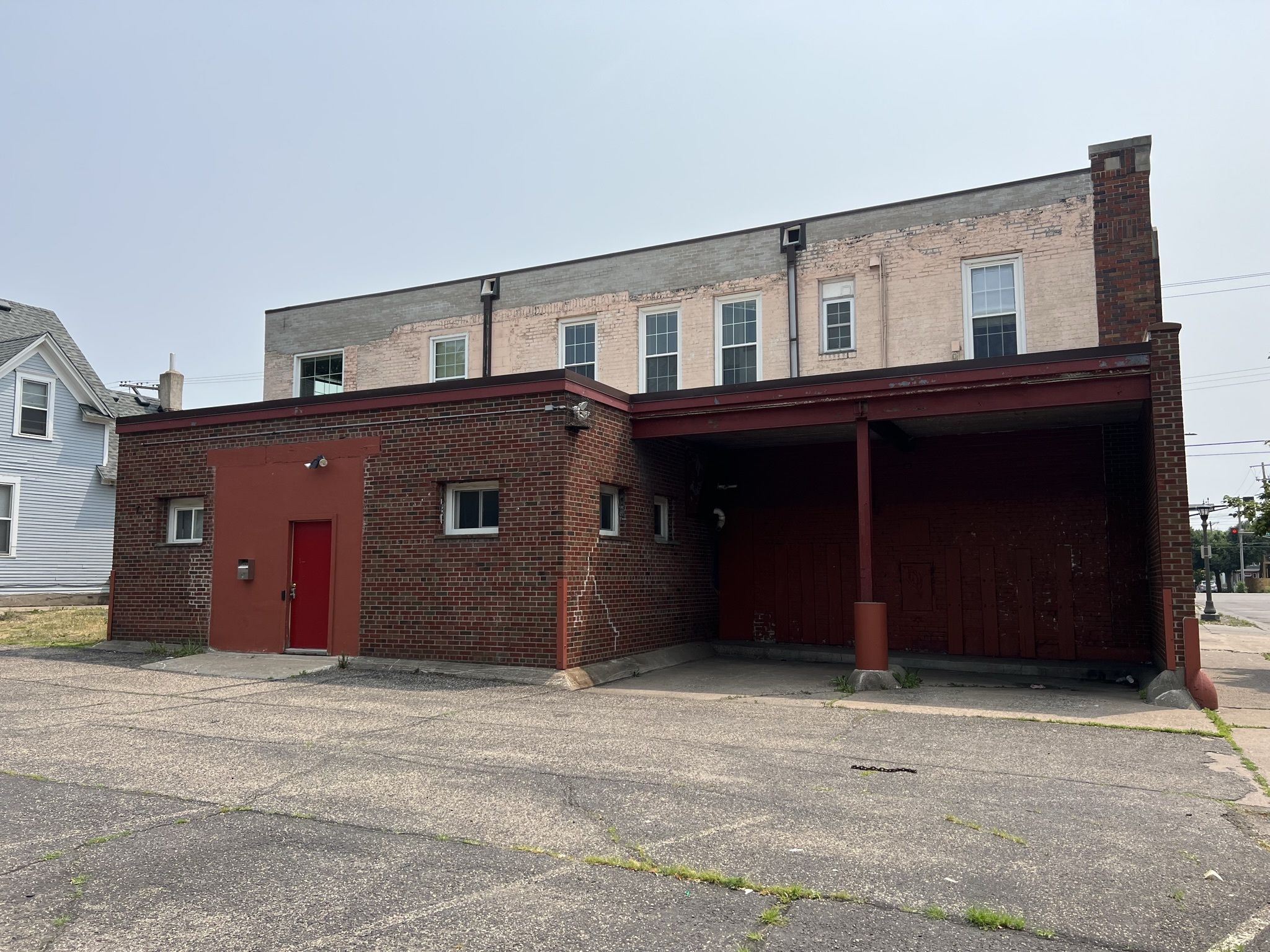 500 Grotto Street North, St. Paul, MN 55104