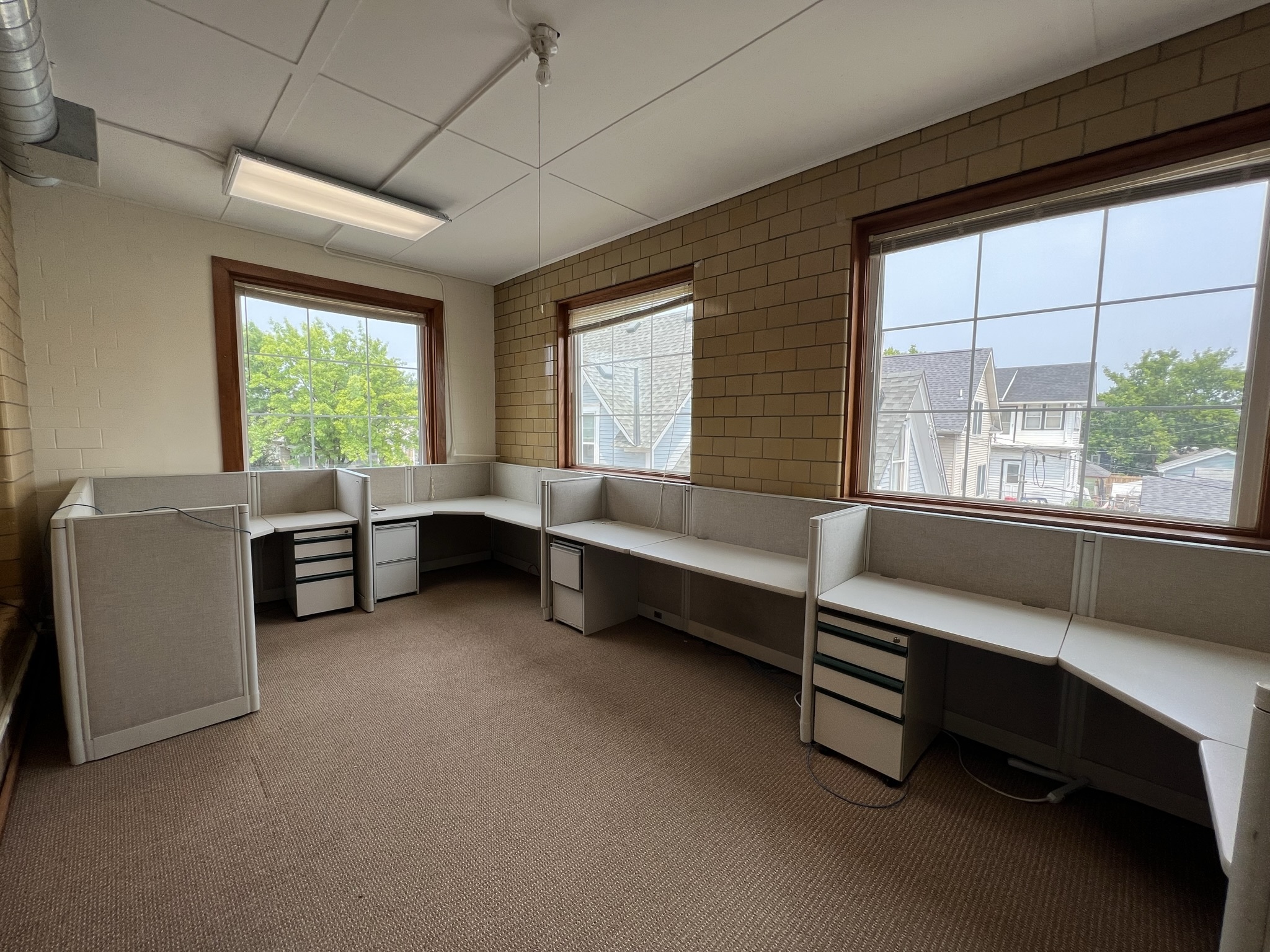 500 Grotto Street North, St. Paul, MN 55104