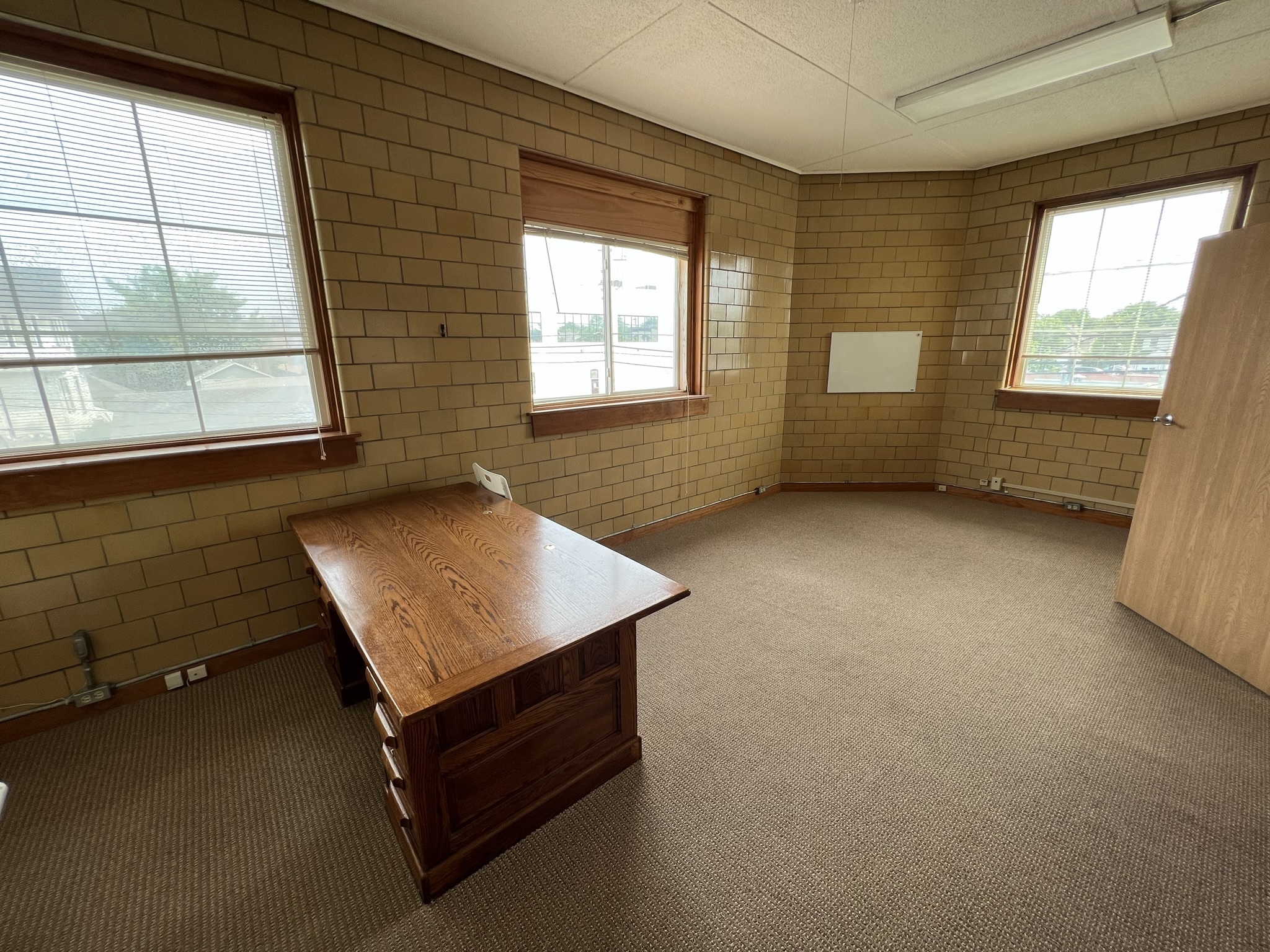 500 Grotto Street North, St. Paul, MN 55104