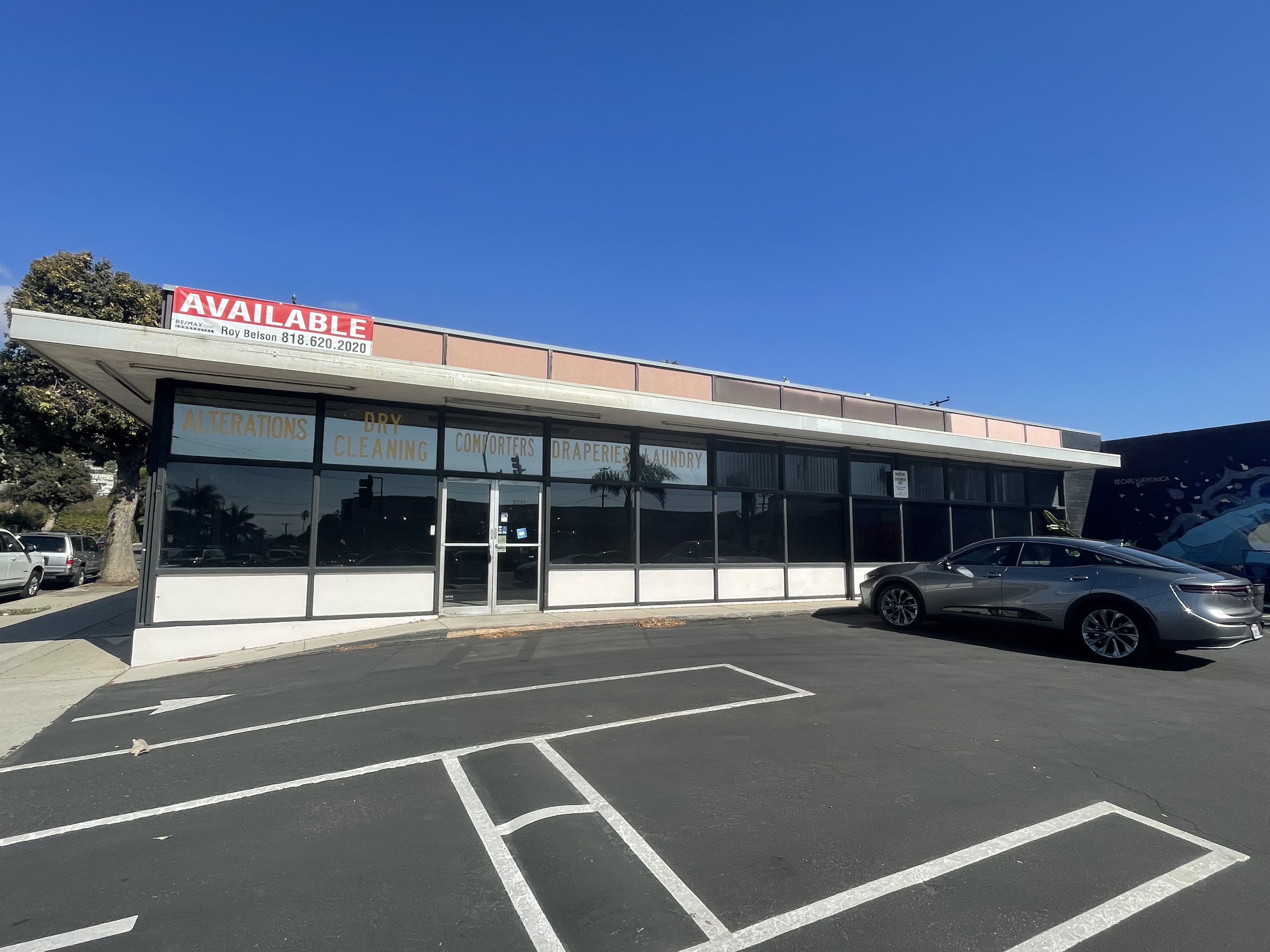 Main street and Seaward, 2307 E Main St, Ventura, CA 93003