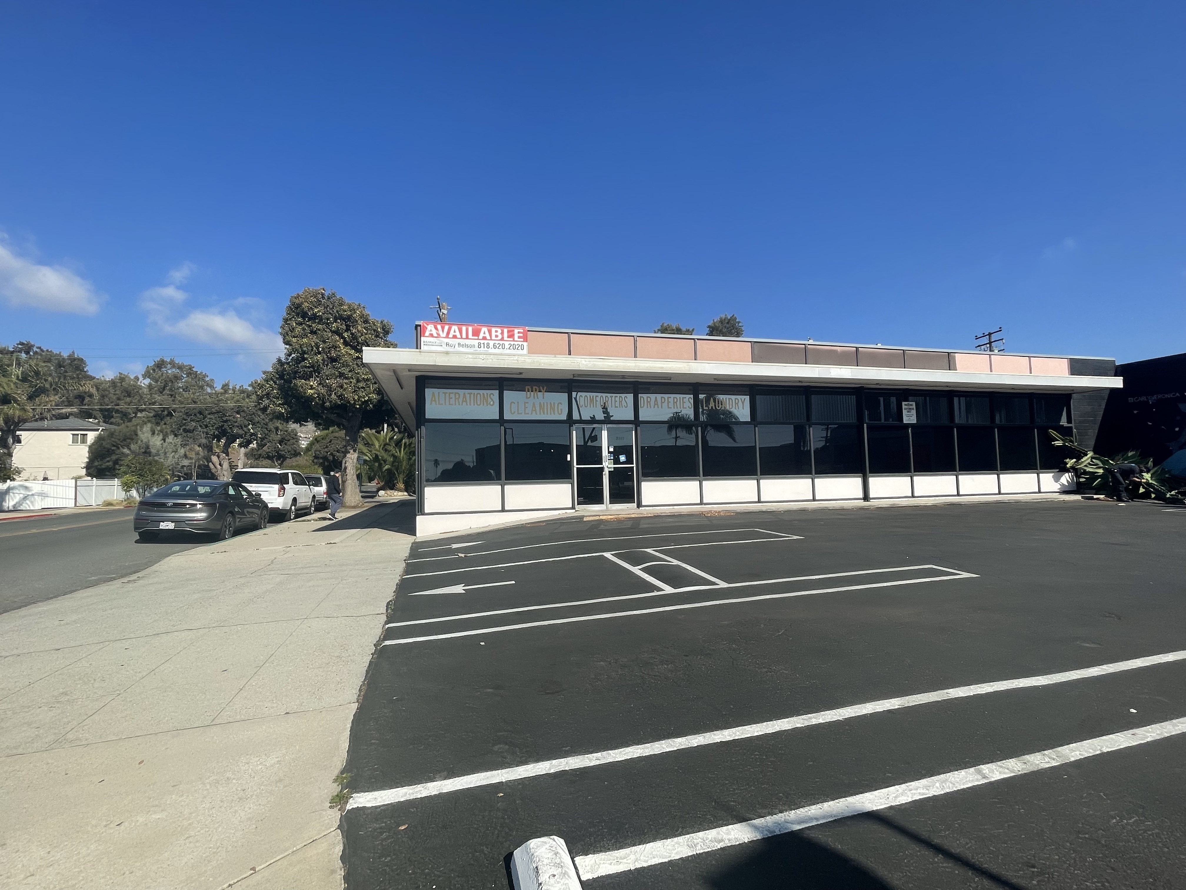 Main street and Seaward, 2307 E Main St, Ventura, CA 93003