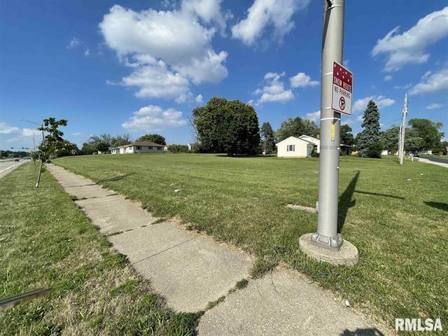 N Sheridan Road, N Sheridan Road, Peoria, IL 61614