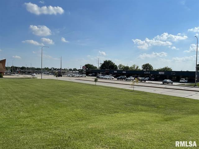 N Sheridan Road, N Sheridan Road, Peoria, IL 61614